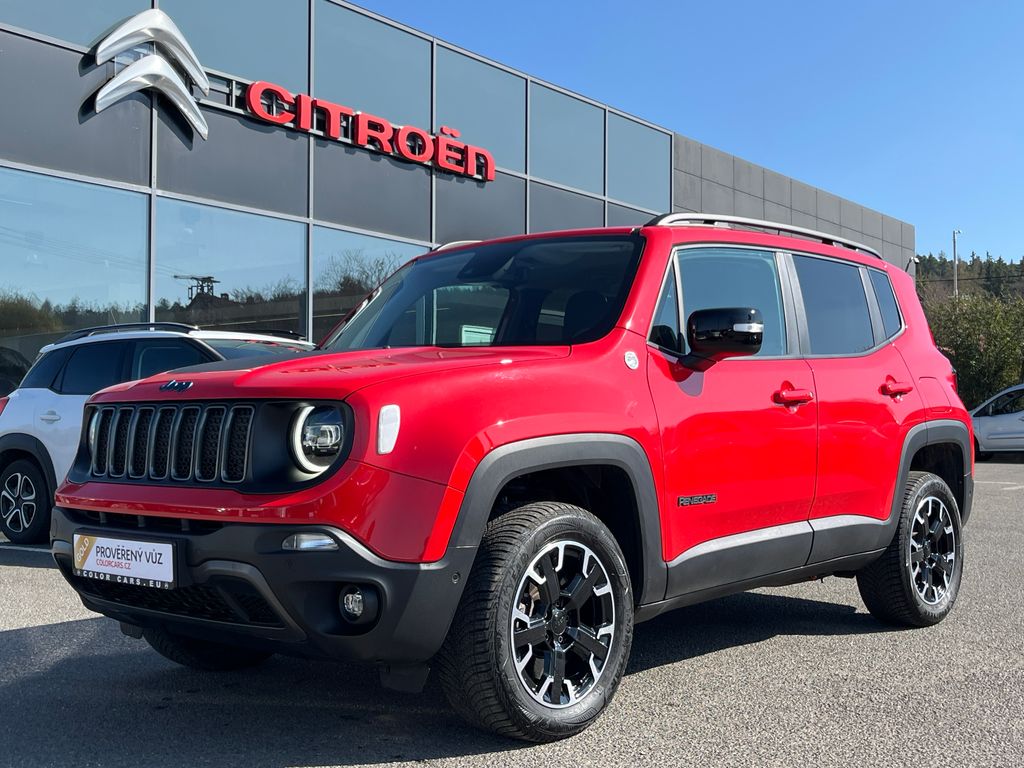 Jeep Renegade </br> 1.3 240k 4Xe TRAILHAWK ZÁRUKA