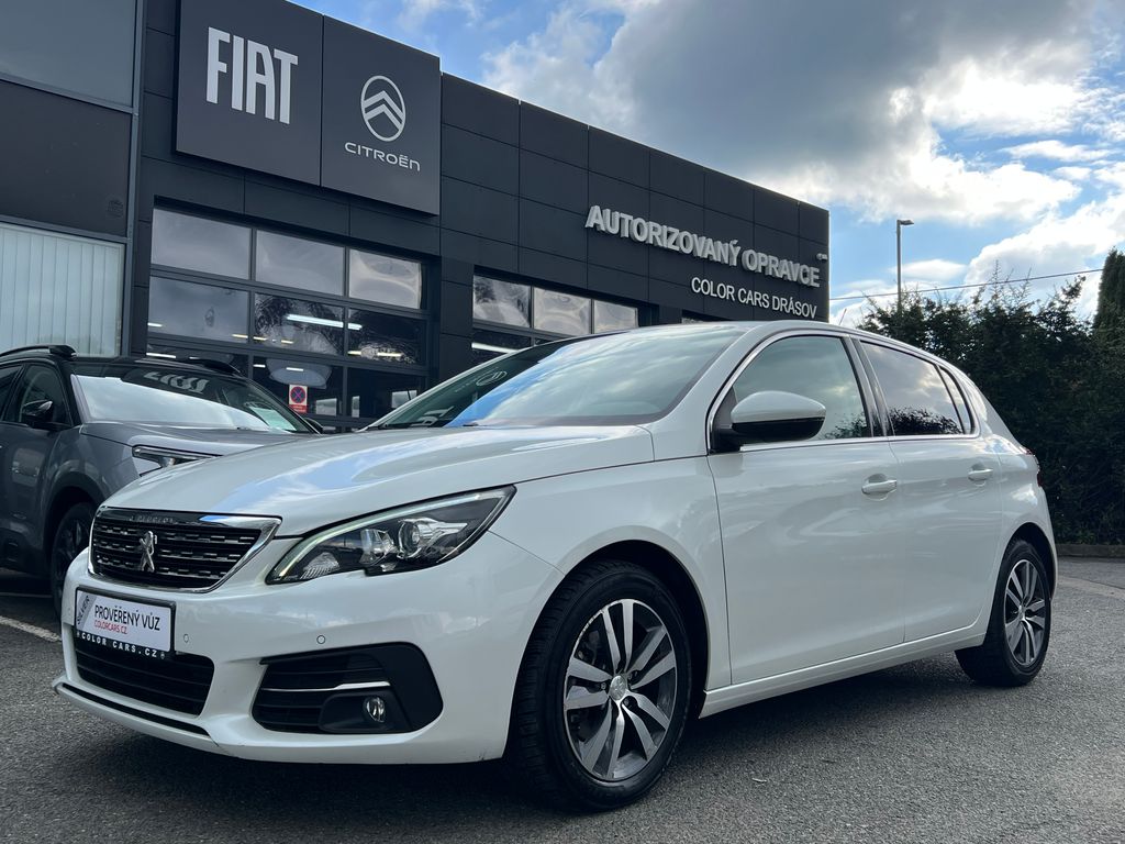 Peugeot 308  1.2 130k SERVIS ZÁRUKA KAMERA
